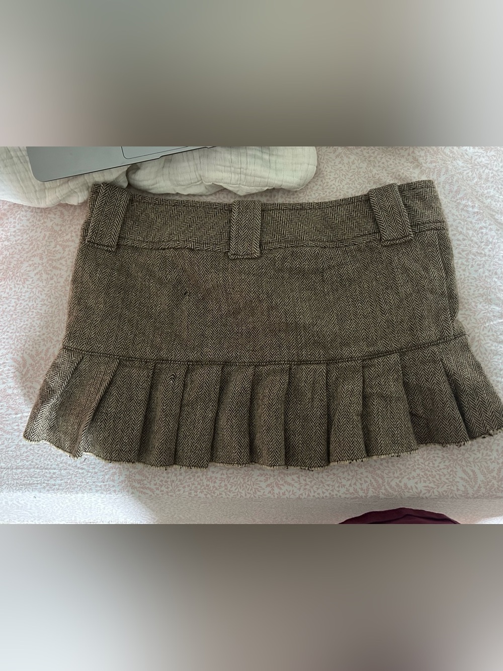rare abercrombie and fitch mini skirt! - Picture 2 of 5
